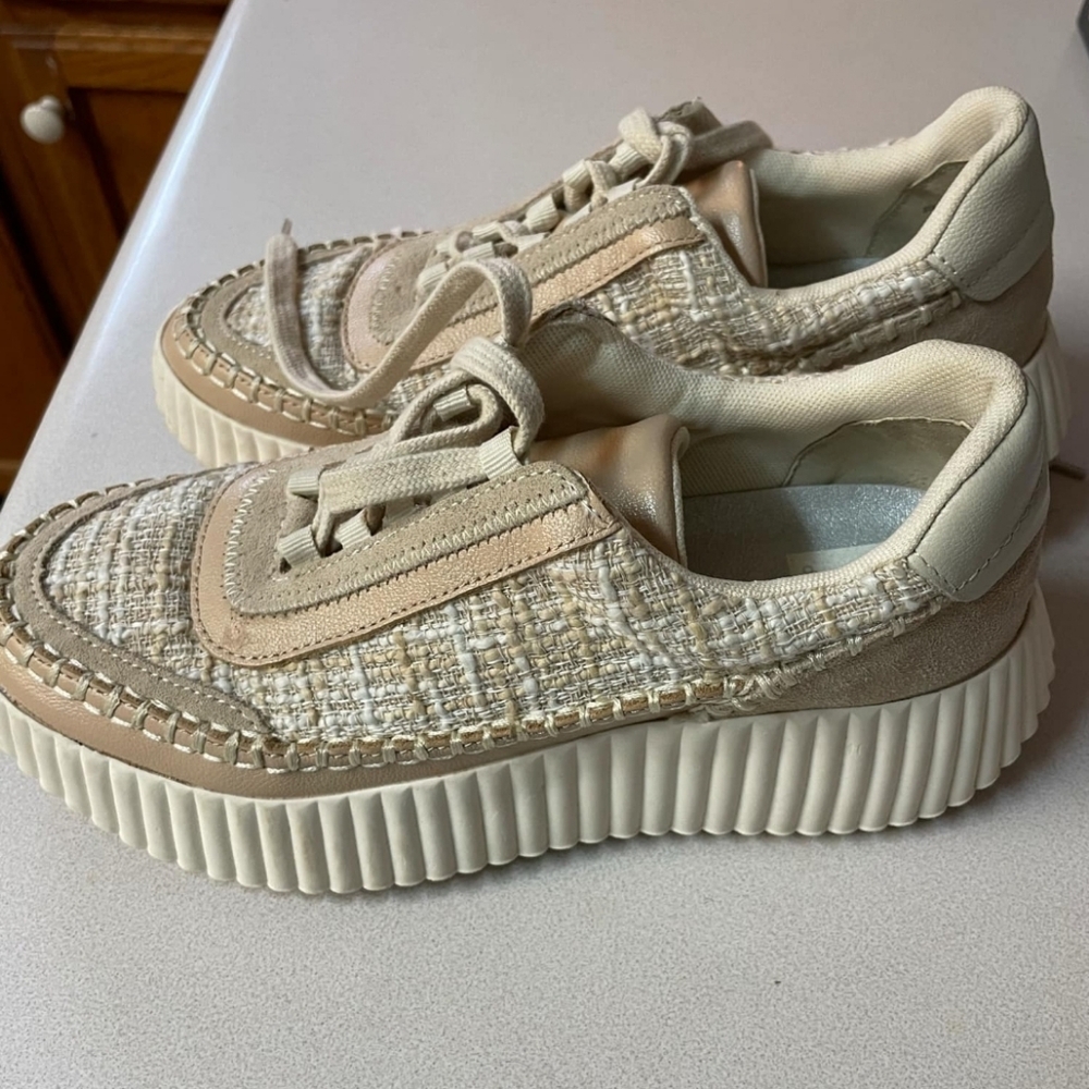 Dolce Vita size 6.5